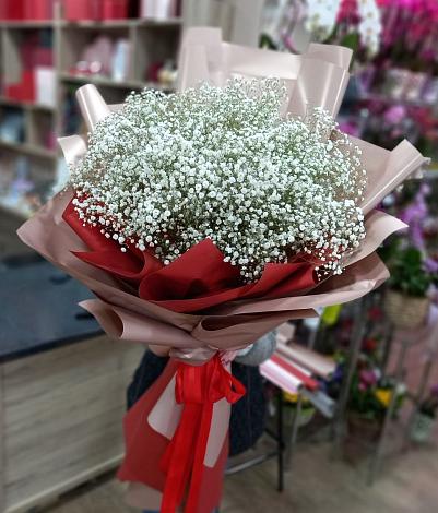 Букет цветов из: Гипсофила в Восходе