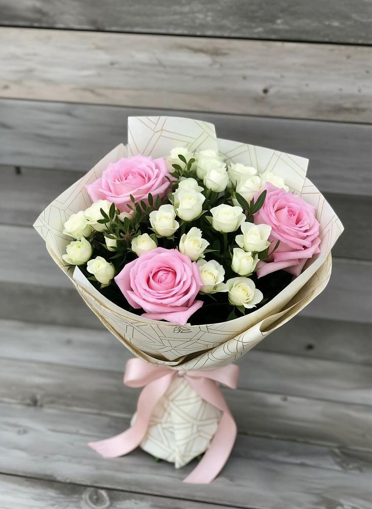 Букет цветов из: Розы в Восходе