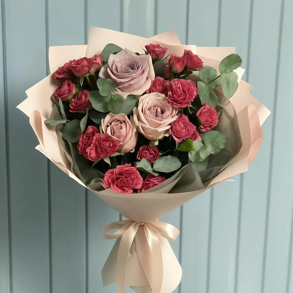Букет цветов из: Гвоздики и Розы в Восходе