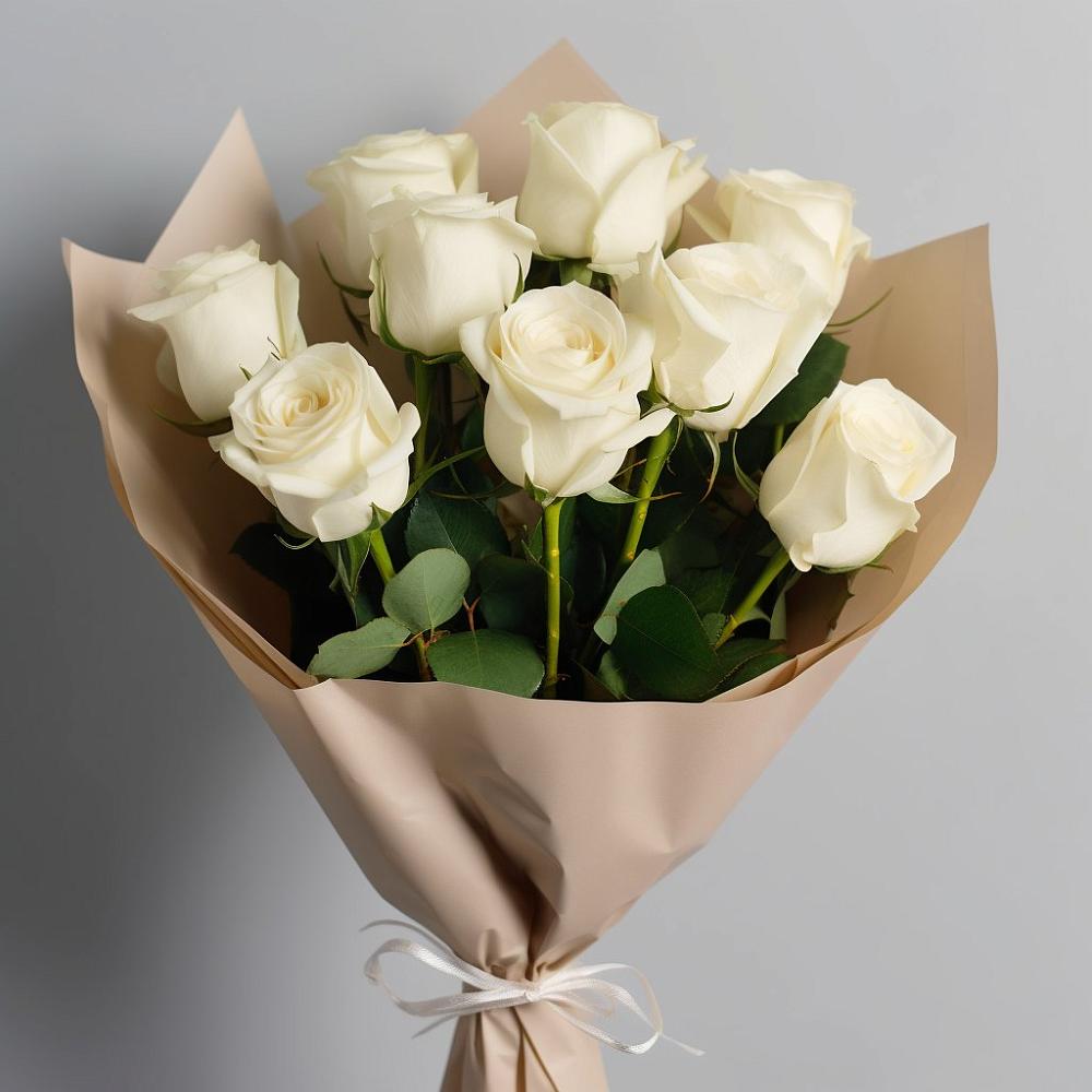 Букет 9 Белых роз Эдлесс Лав в Восходе