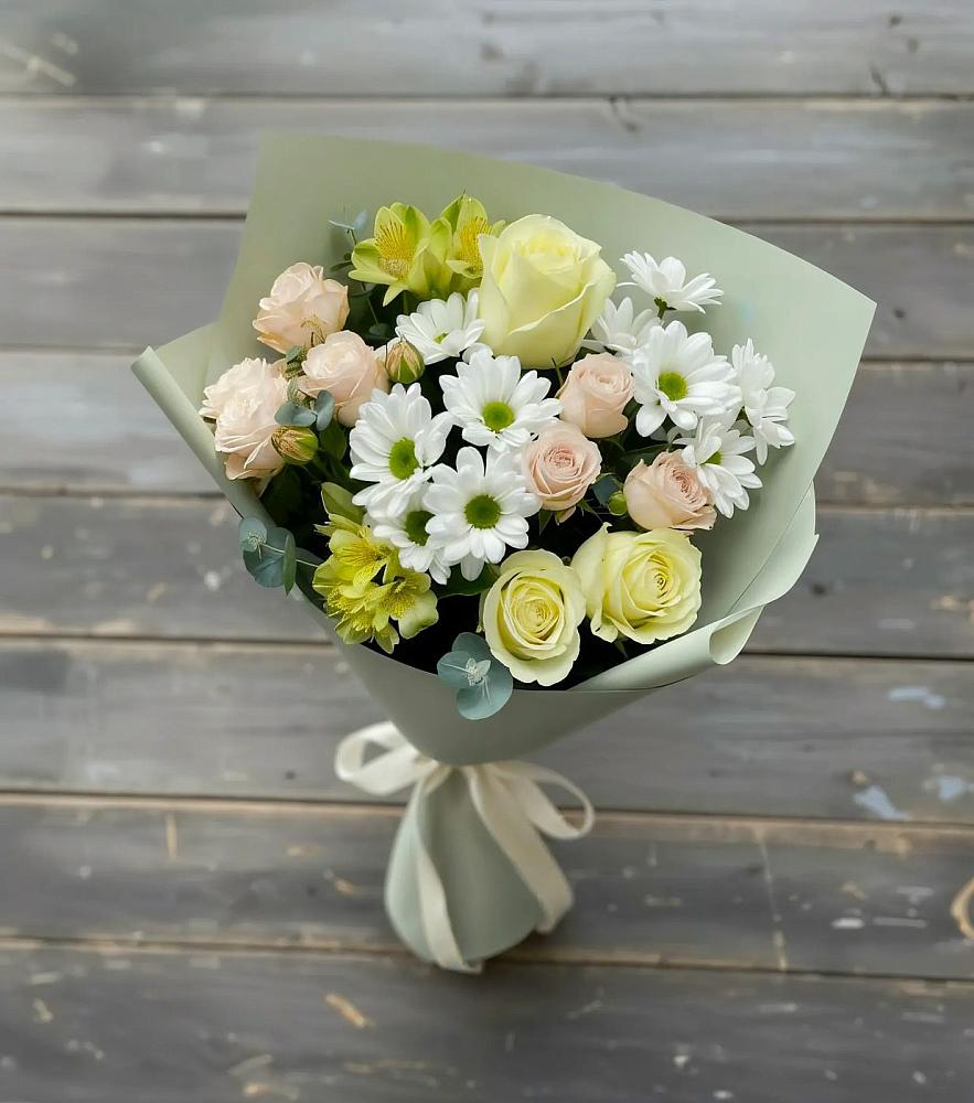 Букет цветов из: Альстромерии, Розы и Хризантемы в Восходе