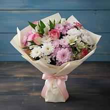 Букет цветов из:  Хризантемы, Альстромерии и Розы в Восходе