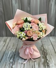 Букет цветов из:  Гвоздики, Розы и Хризантемы в Восходе