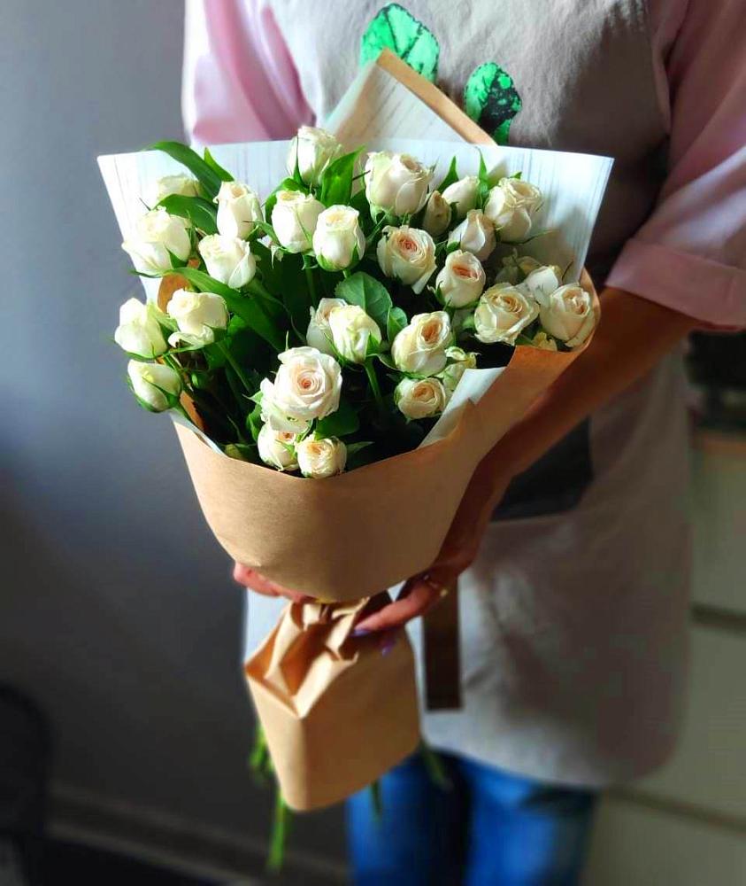 Букет цветов из: Розы в Восходе