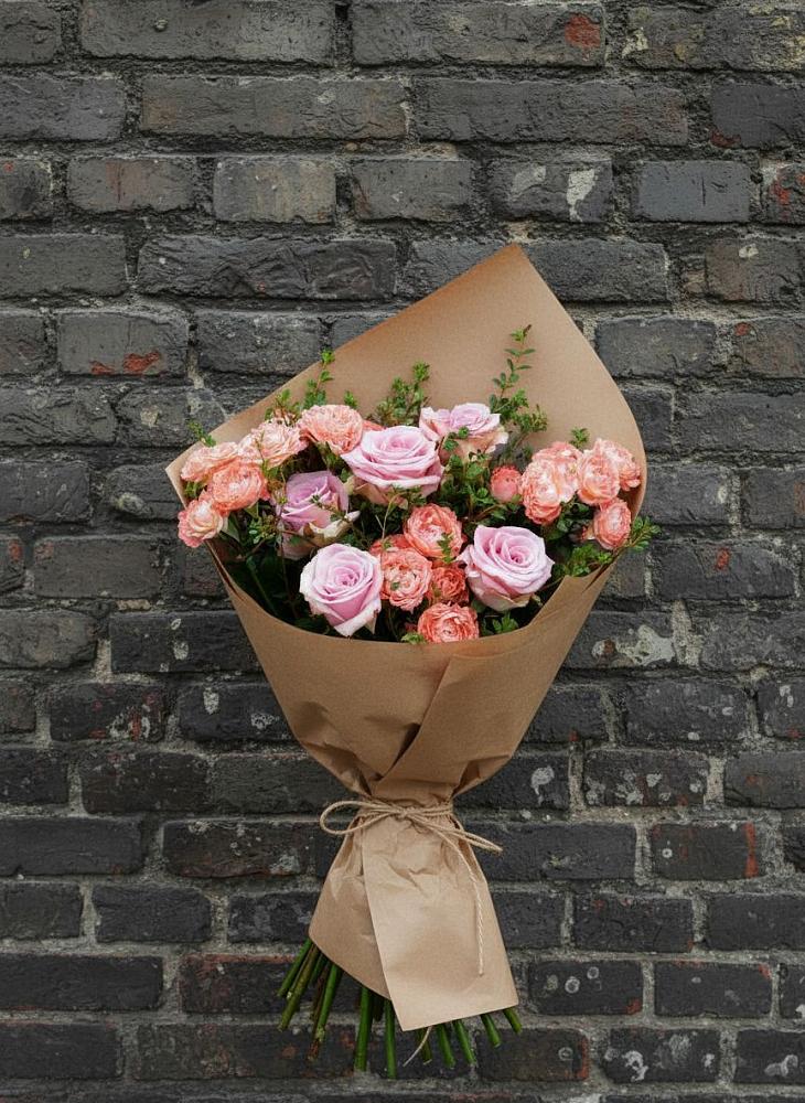 Букет цветов из: Розы в Восходе