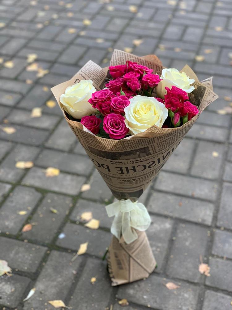 Букет цветов из: Розы в Восходе