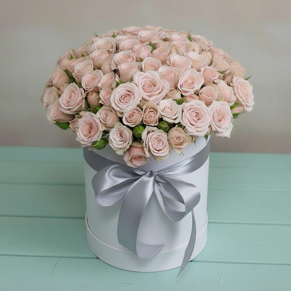 Цветочная композиция из Розы в шляпной коробке в Восходе